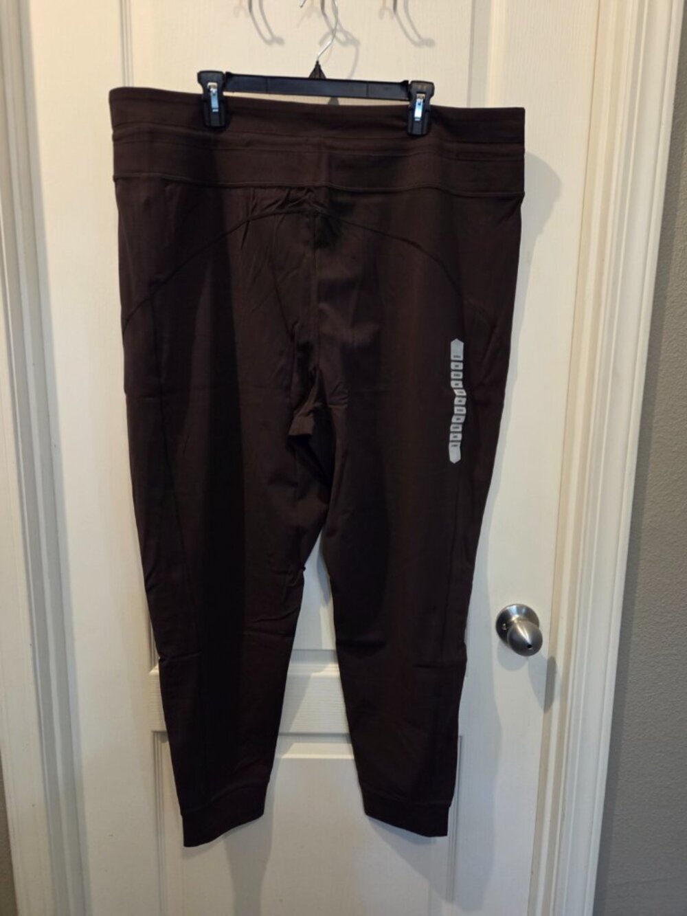 NWT Duluth Plus Size Bundle: Noga Air Joggers (XXL) & No-Yank Shelf Bra Tank 1X - Picture 14 of 14